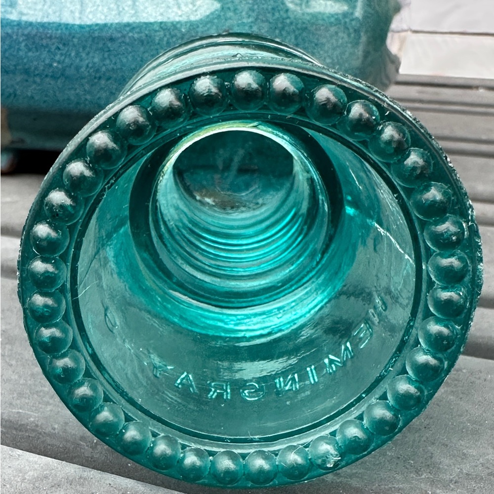 Hemingray No 9 Aqua Glass Insulator Vintage - Picture 3 of 4